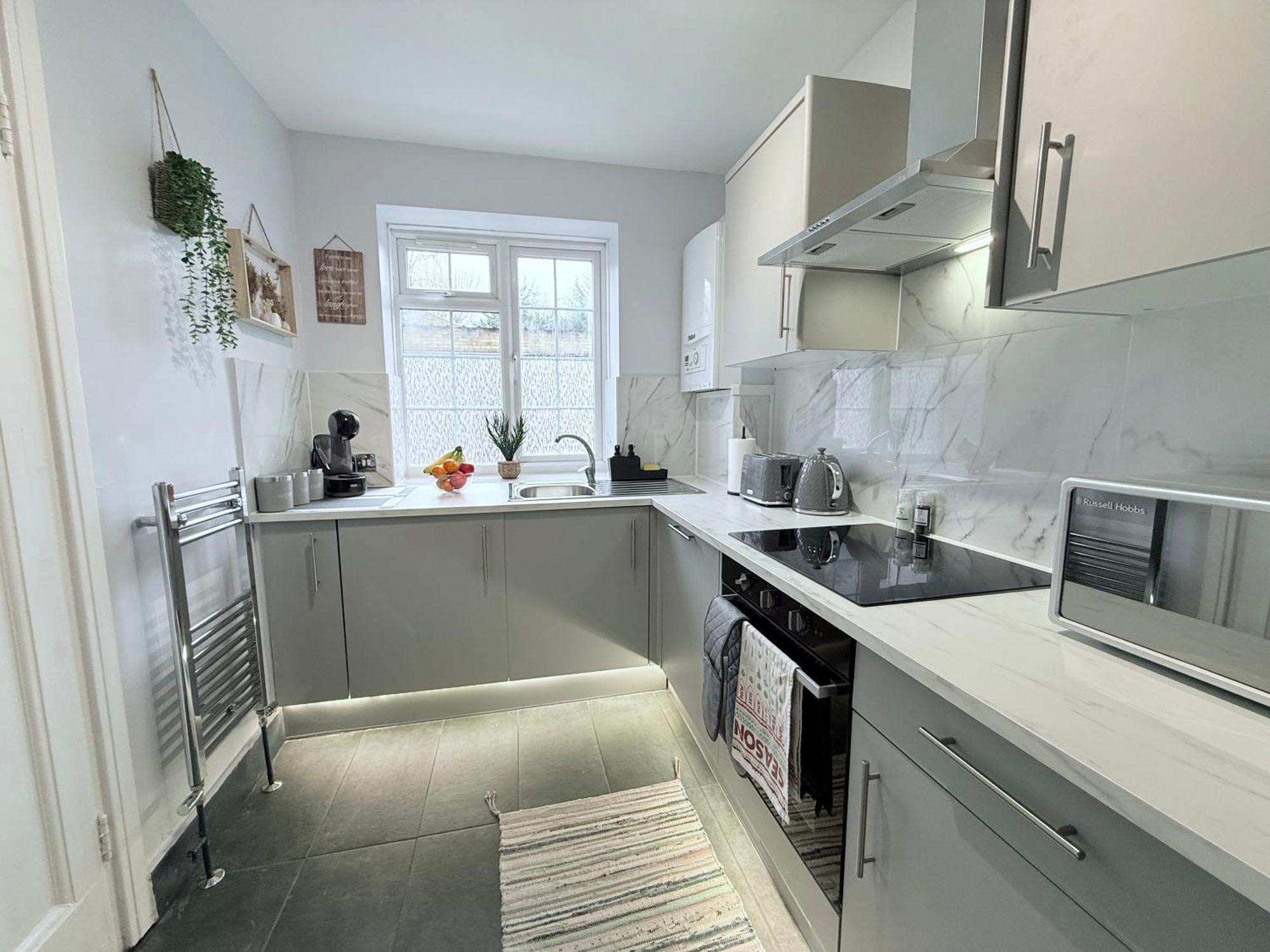 Staylondon - Sleeps 6 With Free Parking - Tourist, Concerts & Matches Buitenkant foto