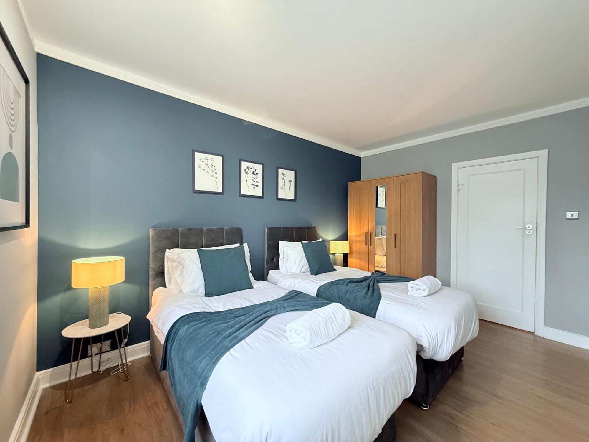 Staylondon - Sleeps 6 With Free Parking - Tourist, Concerts & Matches Buitenkant foto